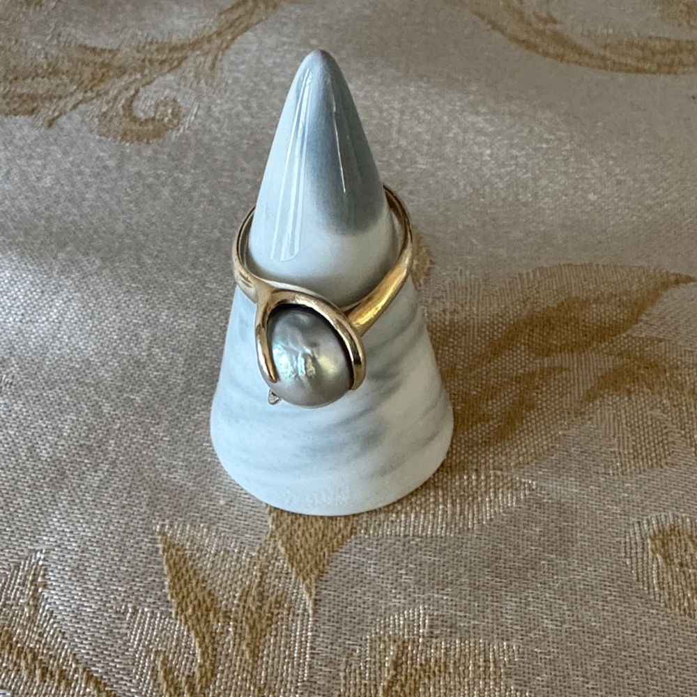 14k Gold Baroque Grey Pearl Ring
